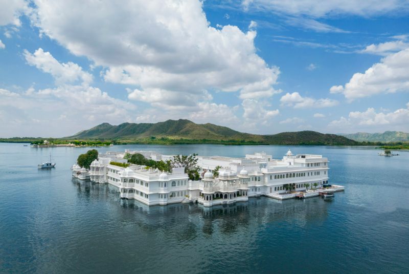 Taj Lake-incopy